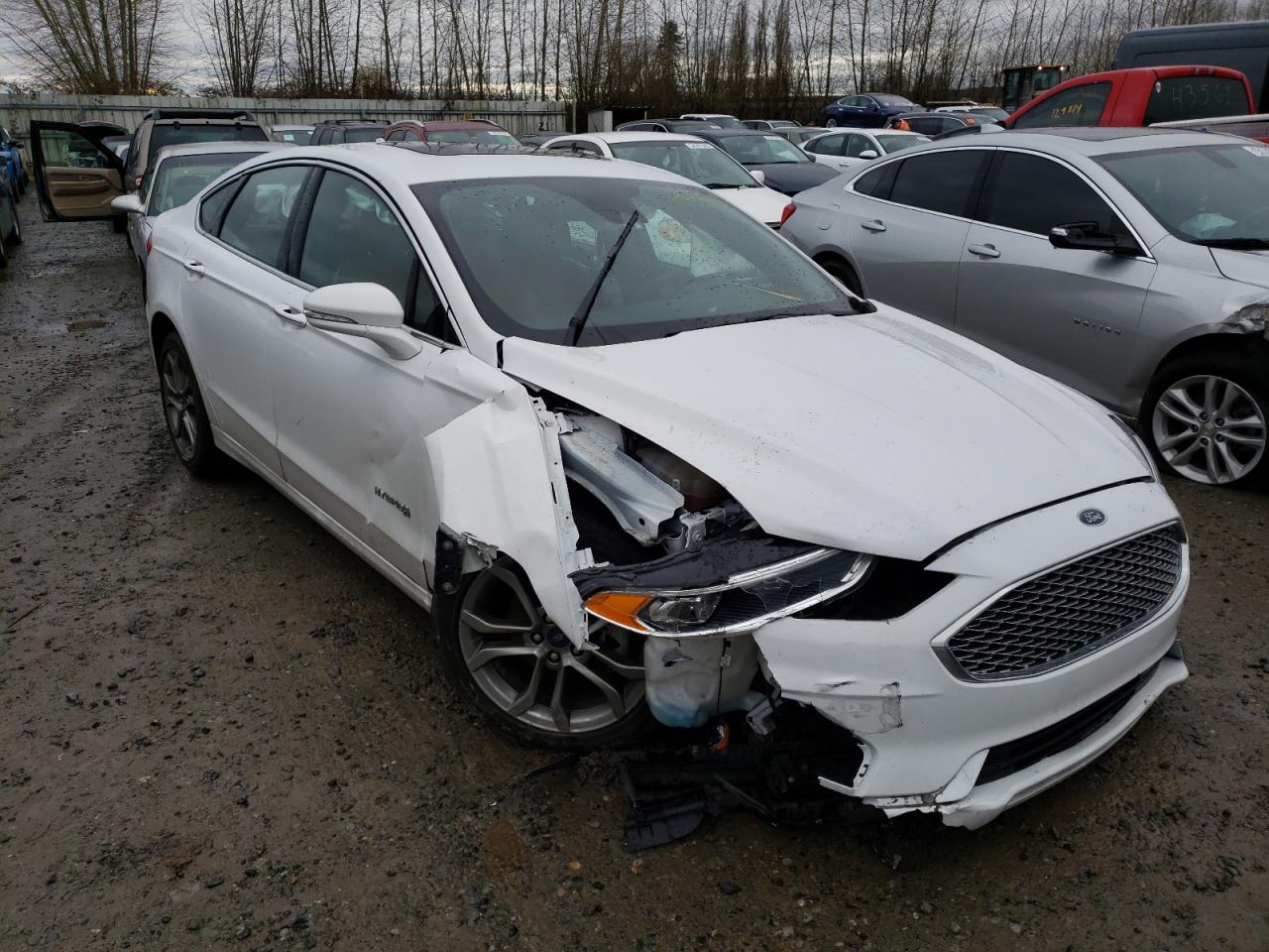 FORD FUSION TIT 2019 with VIN 3FA6P0RU0KR119722 - Photo from auction