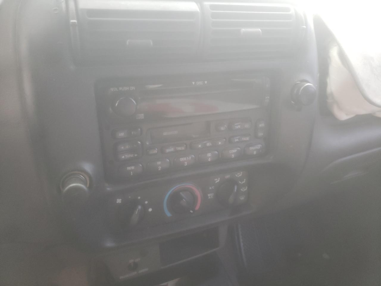 Photo 9 from auction – 2000 FORD RANGER SUP with VIN 1FTYR14V0YPA17601