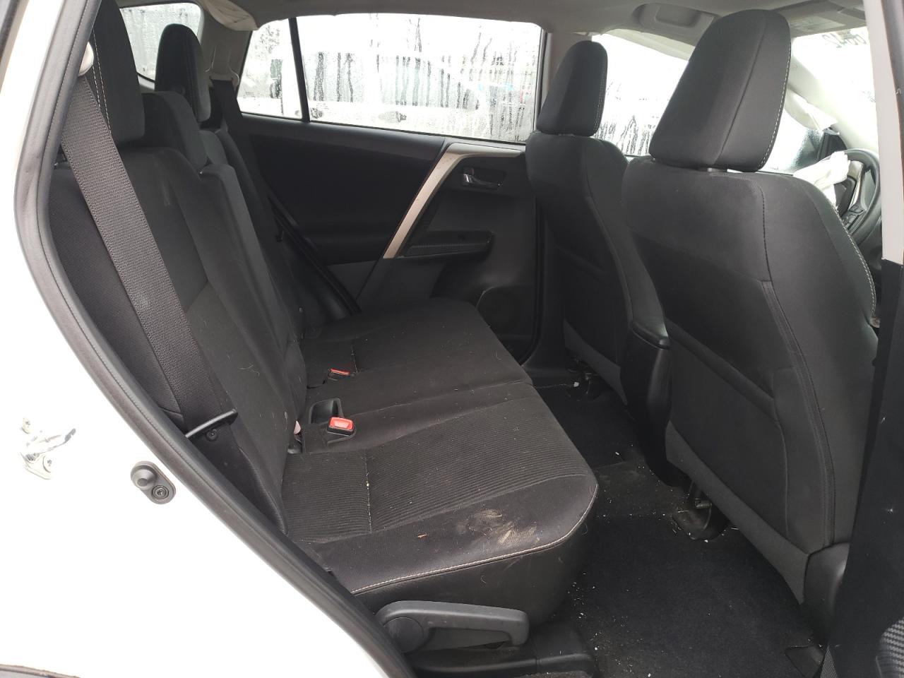 Photo 6 from auction – 2014 TOYOTA RAV4 XLE with VIN 2T3RFREV4EW190614