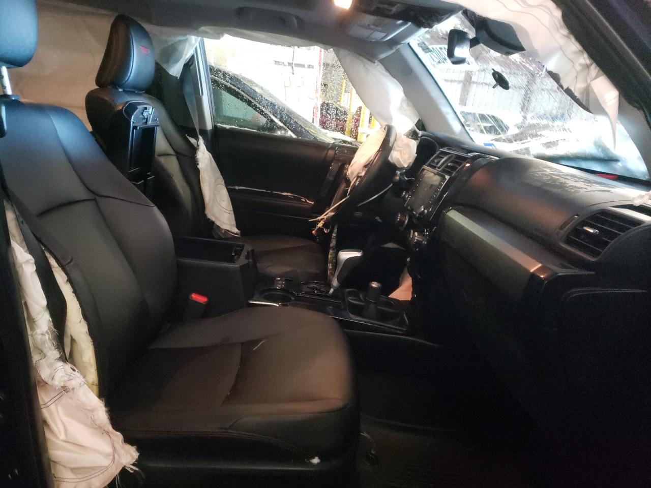 Photo 5 from auction – 2021 TOYOTA 4RUNNER SR with VIN JTERU5JR5M5938554