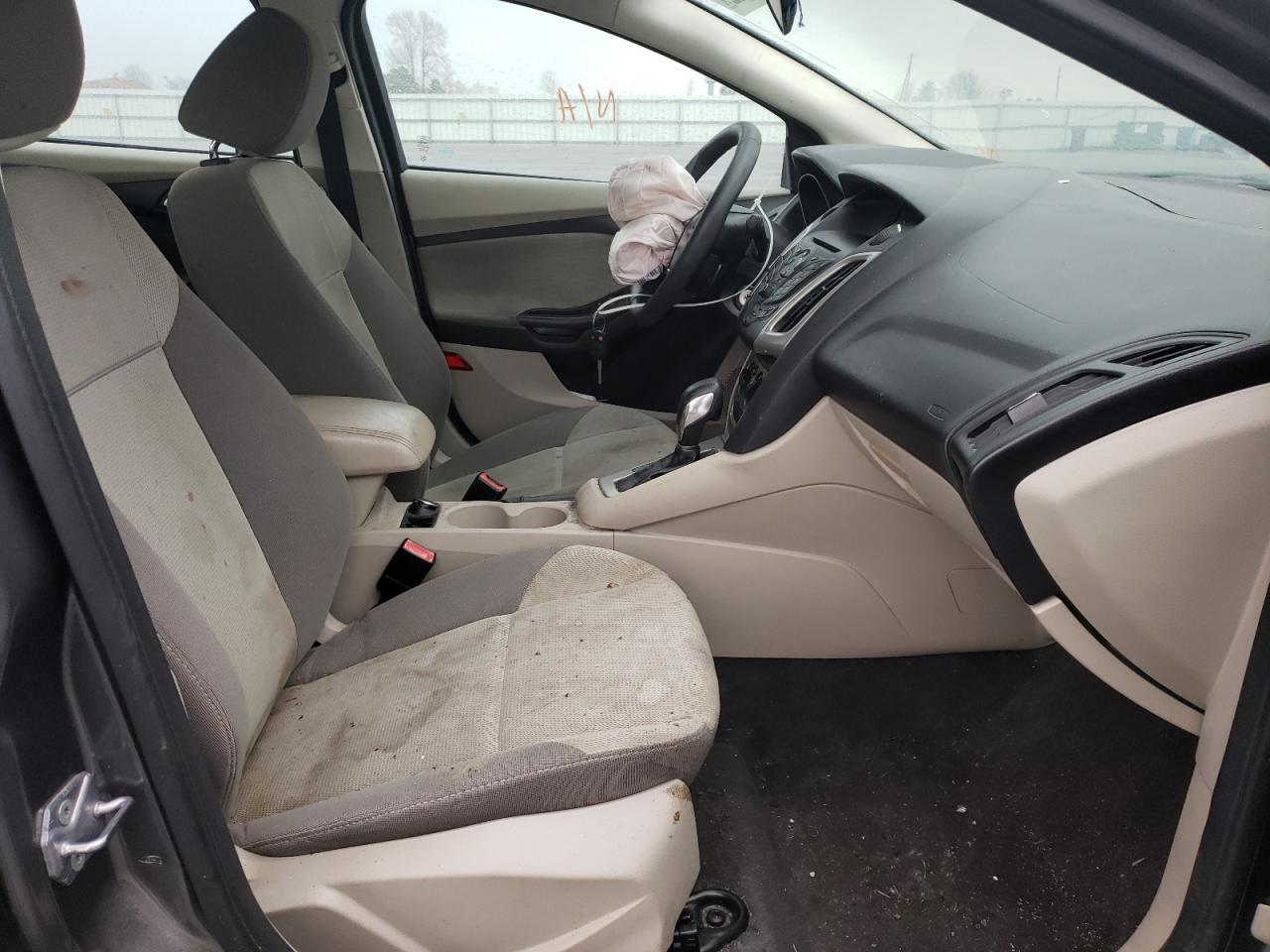 Photo 5 from auction – 2013 FORD FOCUS SE with VIN 1FADP3F21DL111870