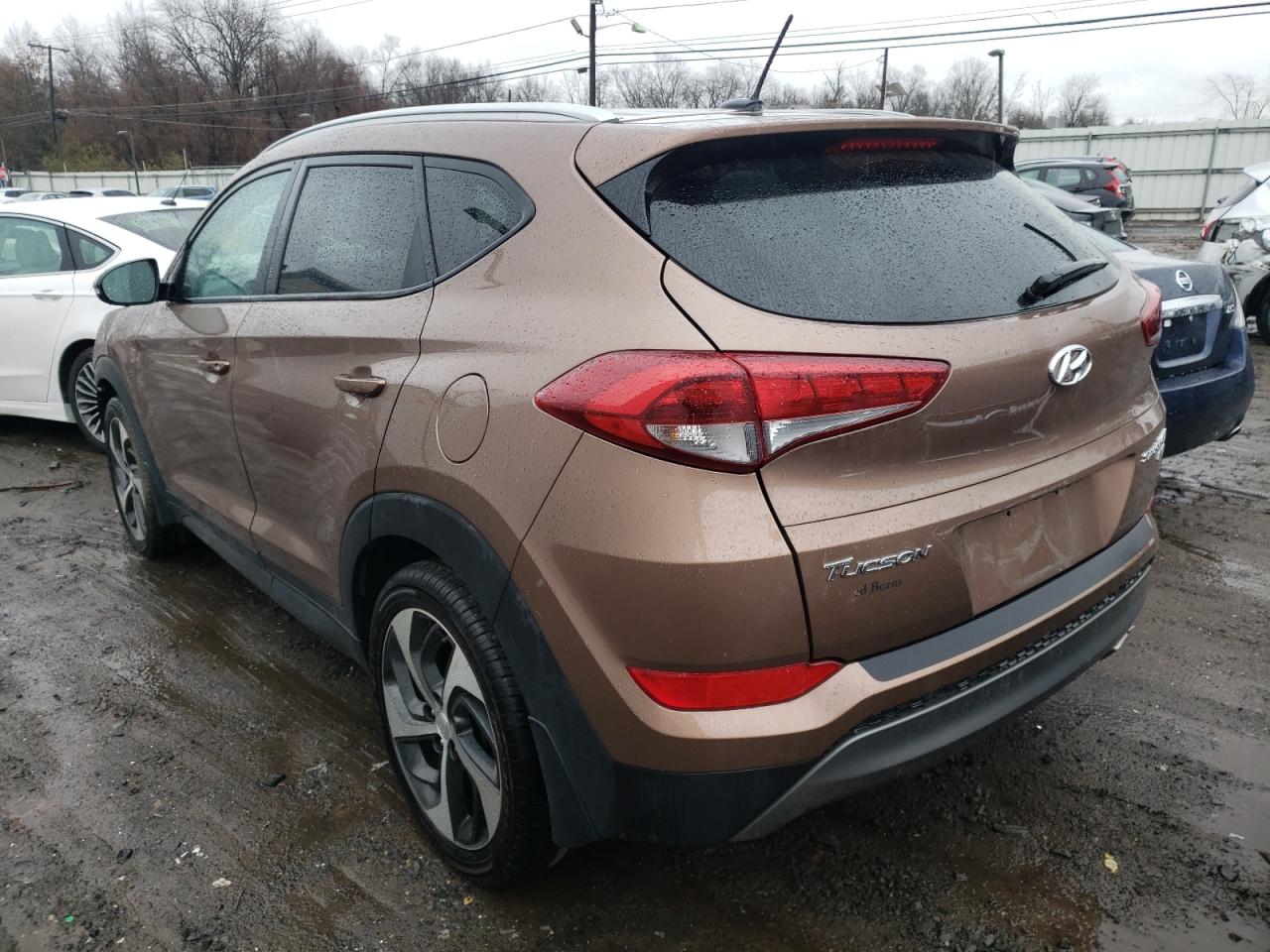 Photo 3 from auction – 2016 HYUNDAI TUCSON LIM with VIN KM8J3CA25GU185092