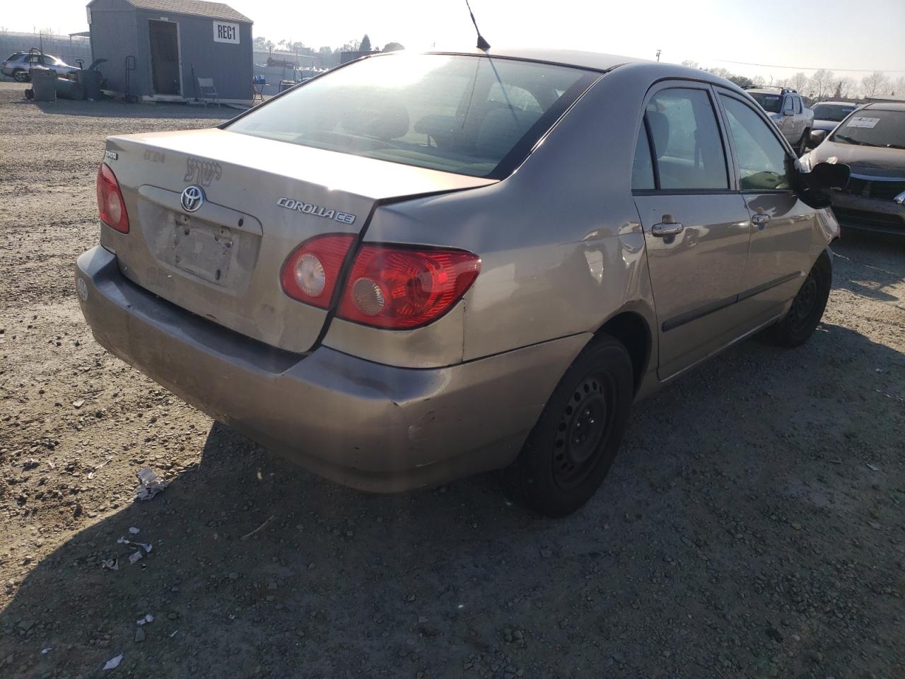 Photo 4 from auction – 2005 TOYOTA COROLLA CE with VIN 1NXBR32E65Z517906