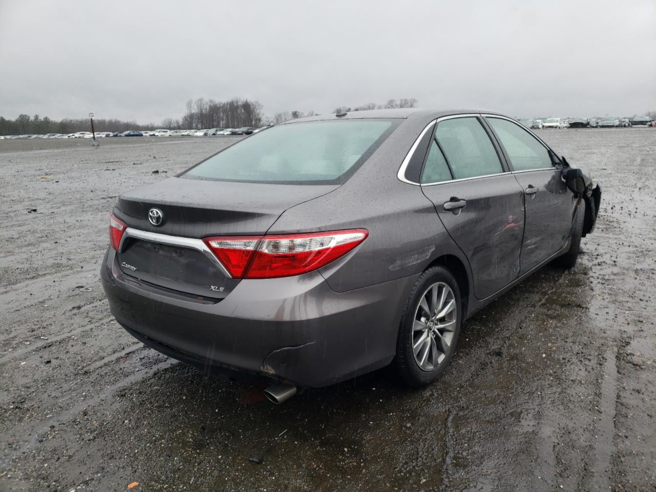 Photo 4 from auction – 2017 TOYOTA CAMRY LE with VIN 4T1BF1FK3HU321648