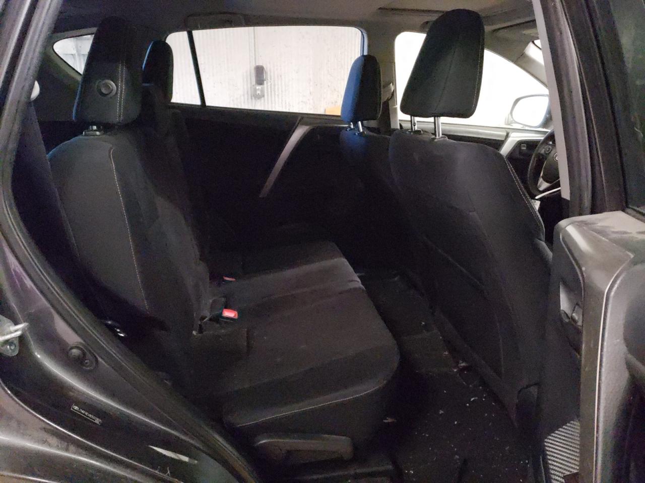Photo 6 from auction – 2013 TOYOTA RAV4 XLE with VIN JTMRFREV8D5023825