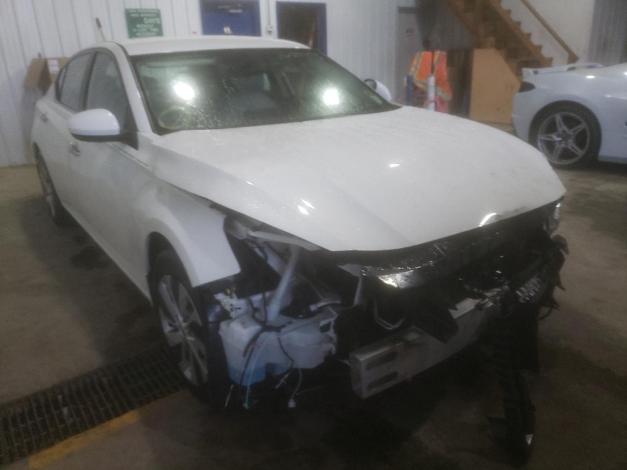 NISSAN ALTIMA S 2019 with VIN 1N4BL4BV4KC243124 - Photo from auction