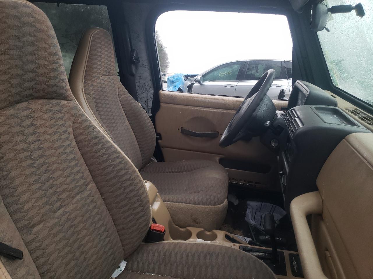 Photo 5 from auction – 1999 JEEP WRANGLER / with VIN 1J4FY19S8XP458295