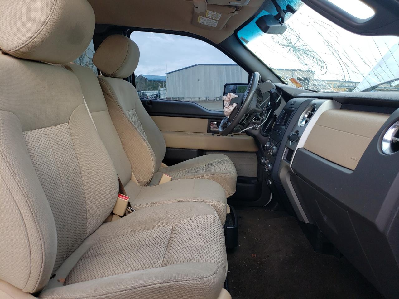 Photo 5 from auction – 2014 FORD F150 SUPER with VIN 1FTFX1CF4EFC69585