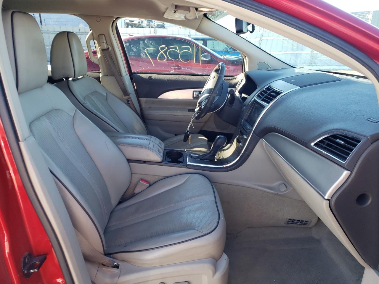Photo 5 from auction – 2011 LINCOLN MKX with VIN 2LMDJ8JKXBBJ12299