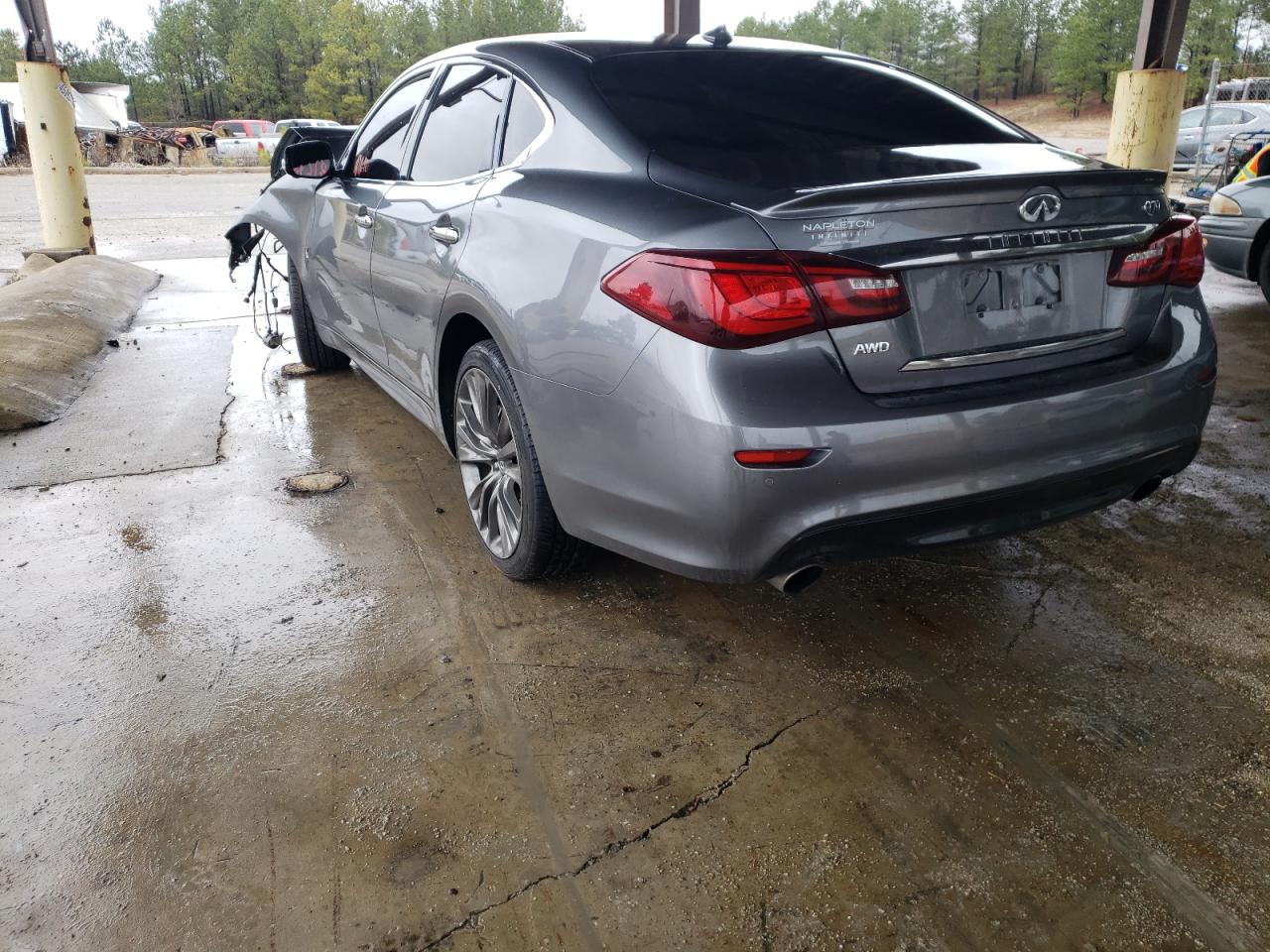 Photo 3 from auction – 2017 INFINITI Q70 3.7 with VIN JN1BY1AR2HM770082