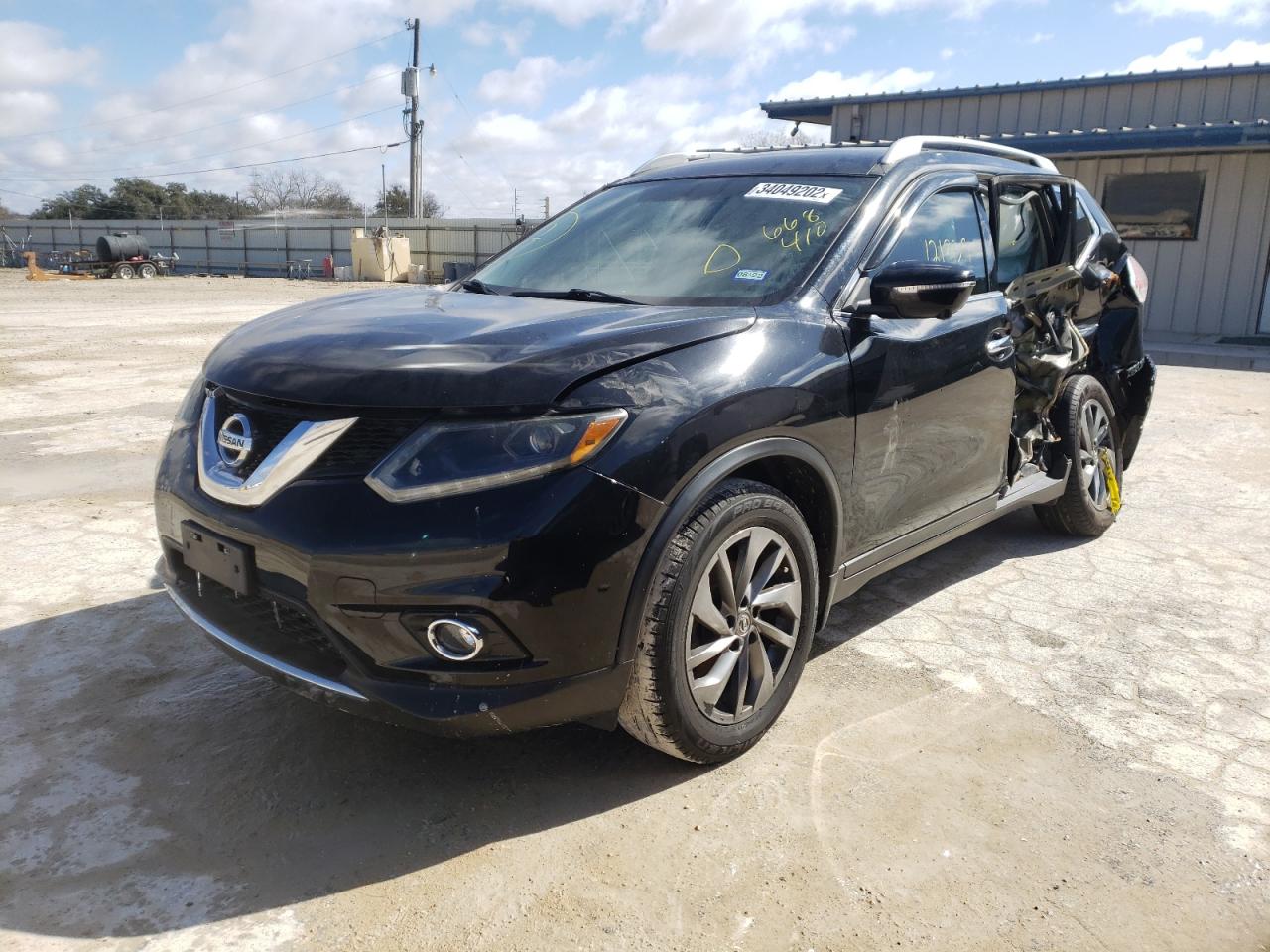 Photo 2 from auction – 2015 NISSAN ROGUE S with VIN 5N1AT2MT7FC819621