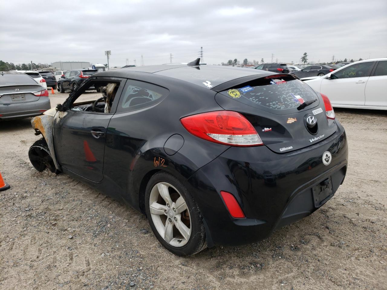 Photo 3 from auction – 2013 HYUNDAI VELOSTER with VIN KMHTC6ADXDU117460