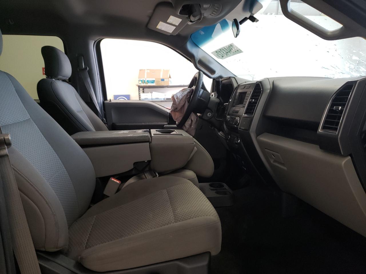 Photo 5 from auction – 2017 FORD F150 SUPER with VIN 1FTEW1C81HKD92613