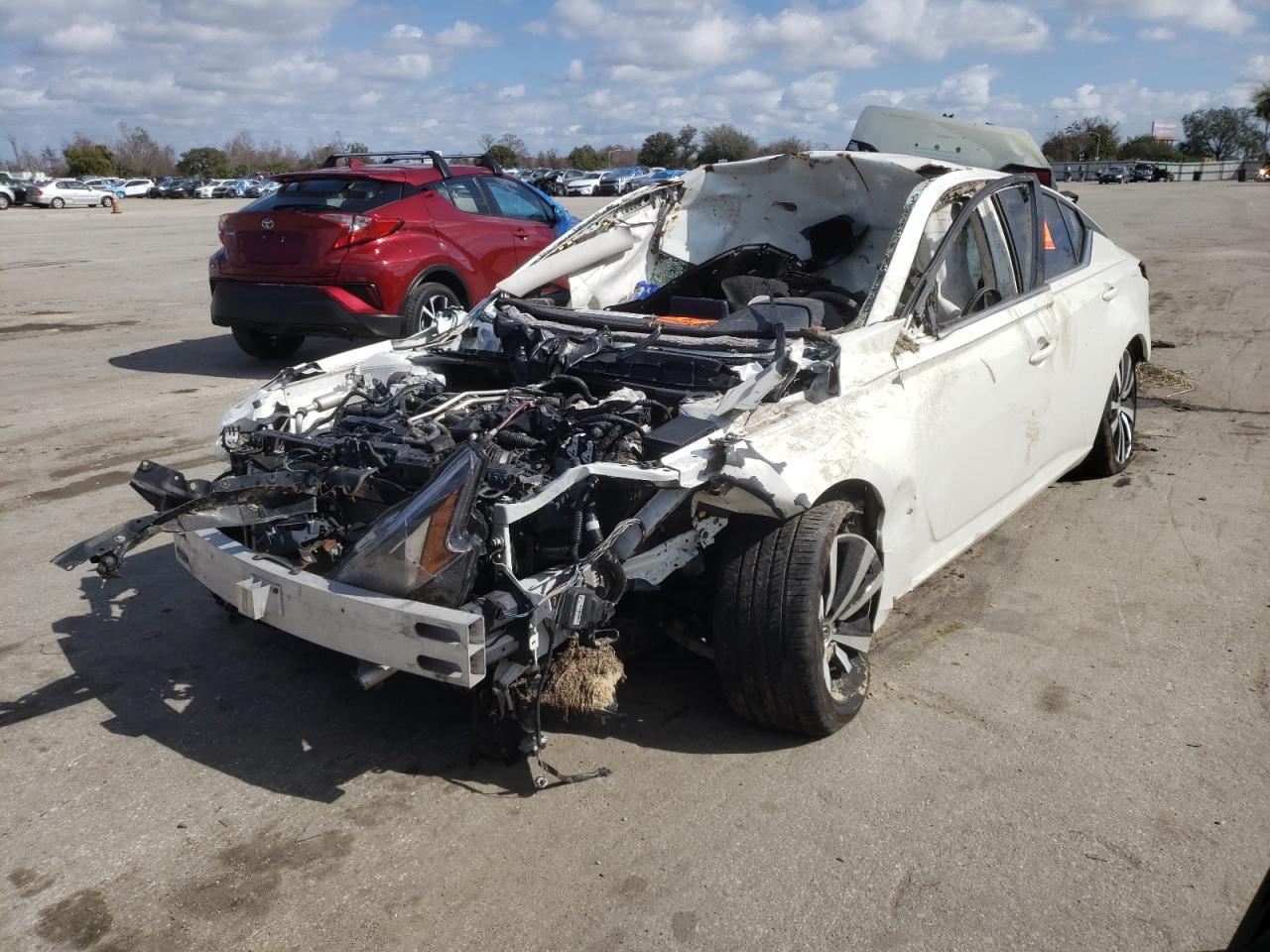 Photo 2 from auction – 2019 NISSAN ALTIMA SR with VIN 1N4BL4CV0KC116689