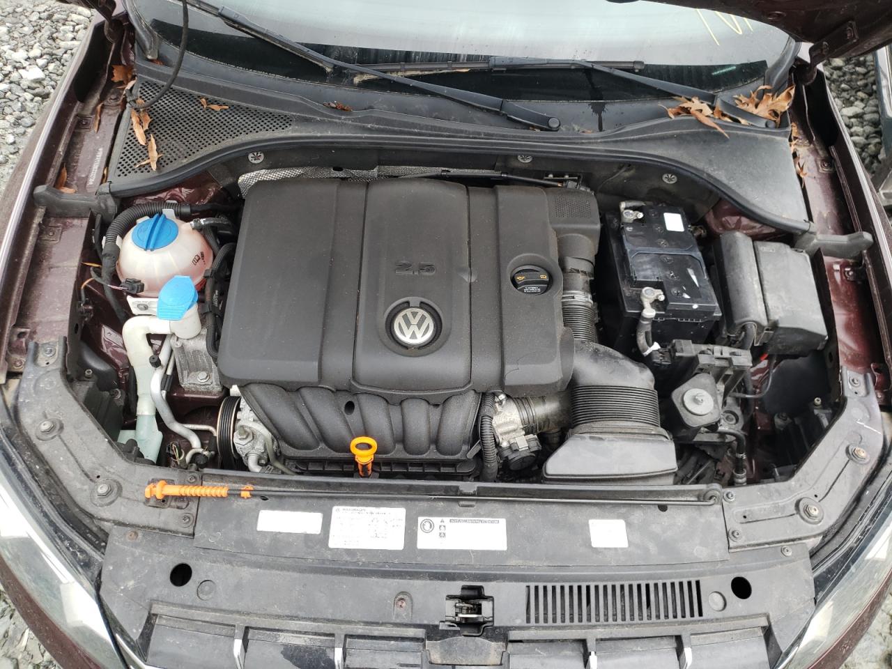 Photo 7 from auction – 2012 VOLKSWAGEN PASSAT S with VIN 1VWAP7A39CC032706