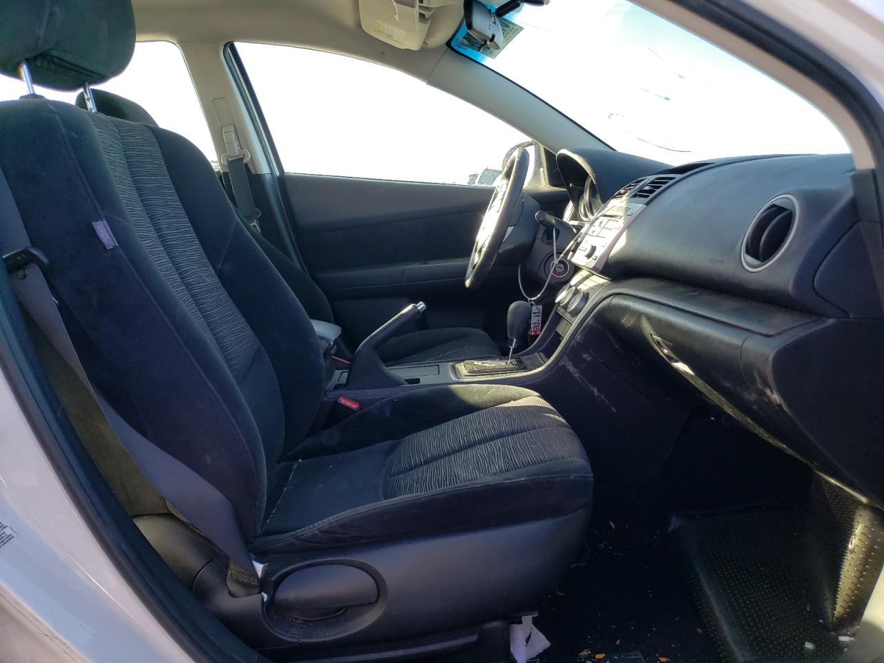 Photo 5 from auction – 2009 MAZDA 6 I with VIN 1YVHP81A395M17935