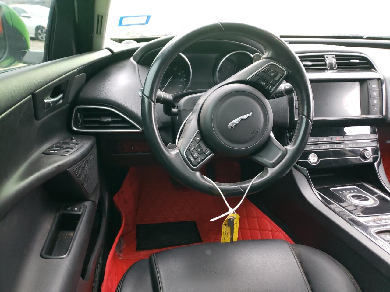 Photo 9 from auction – 2018 JAGUAR XE with VIN SAJAR4FX0JCP27839