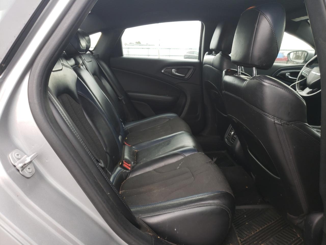 Photo 6 from auction – 2016 CHRYSLER 200 S with VIN 1C3CCCBB9GN161629