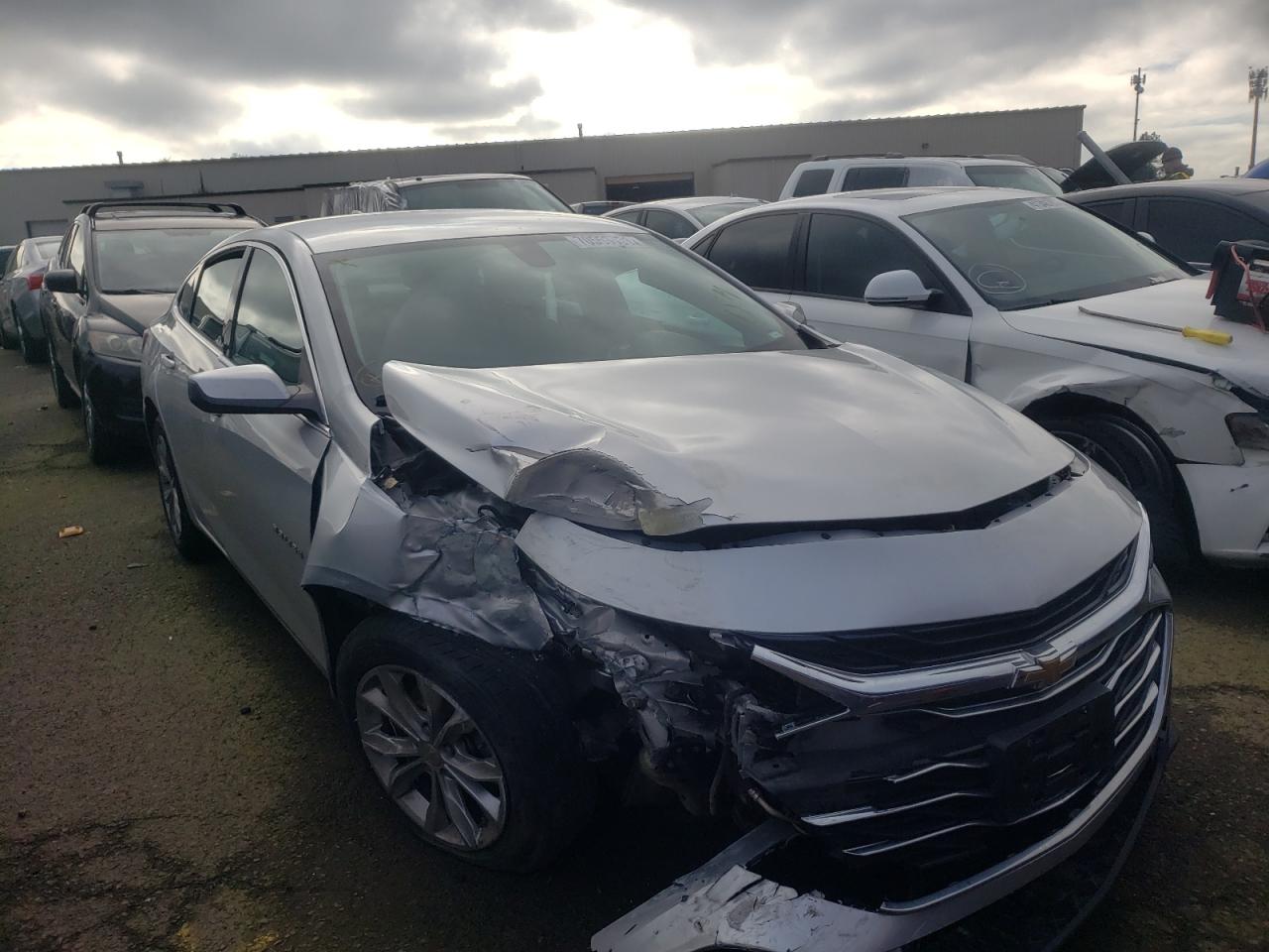 CHEVROLET MALIBU LT 2019 with VIN 1G1ZD5ST0KF213166 - Photo from auction