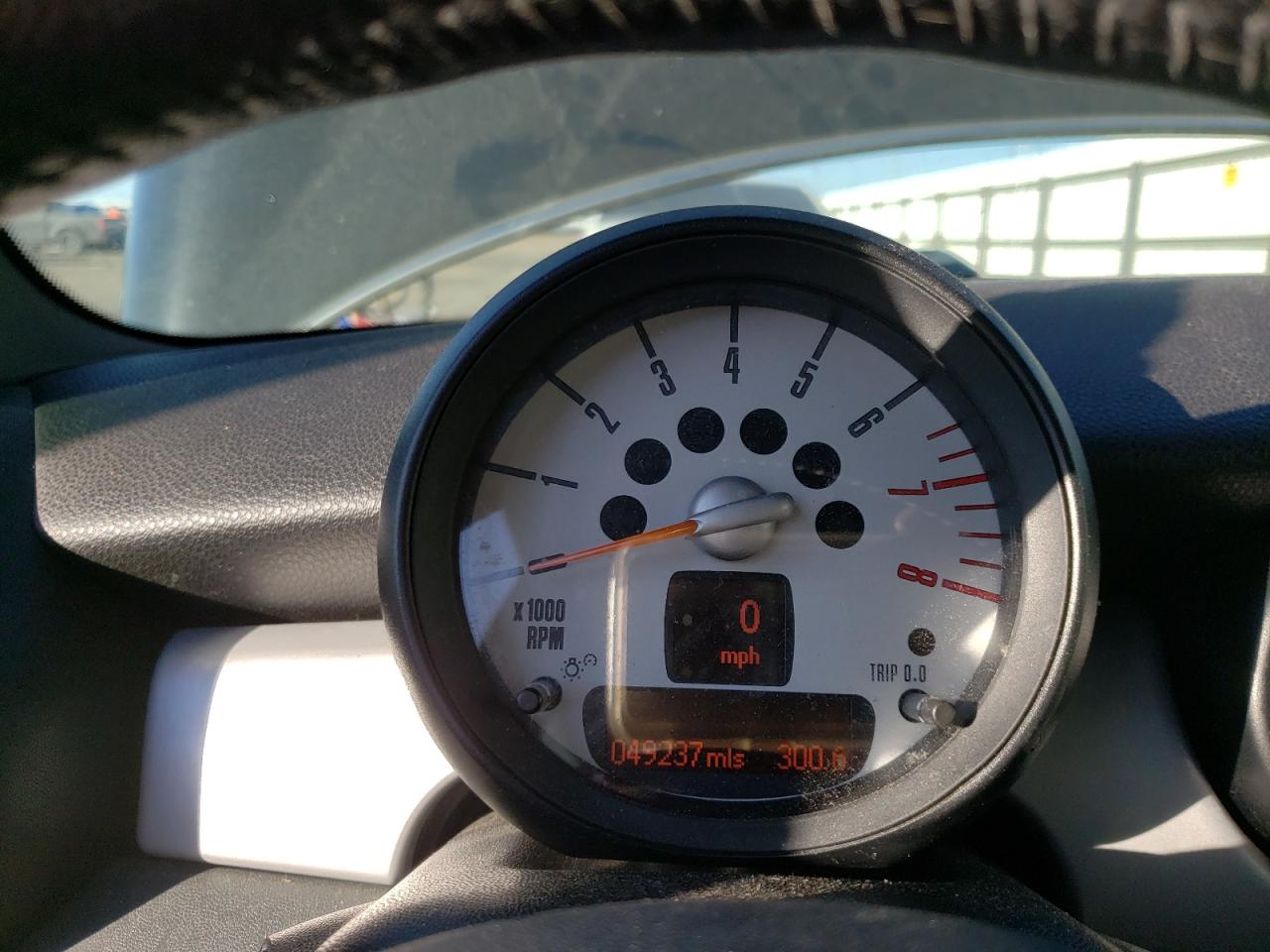 Photo 8 from auction – 2012 MINI COOPER with VIN WMWSU3C54CT263226