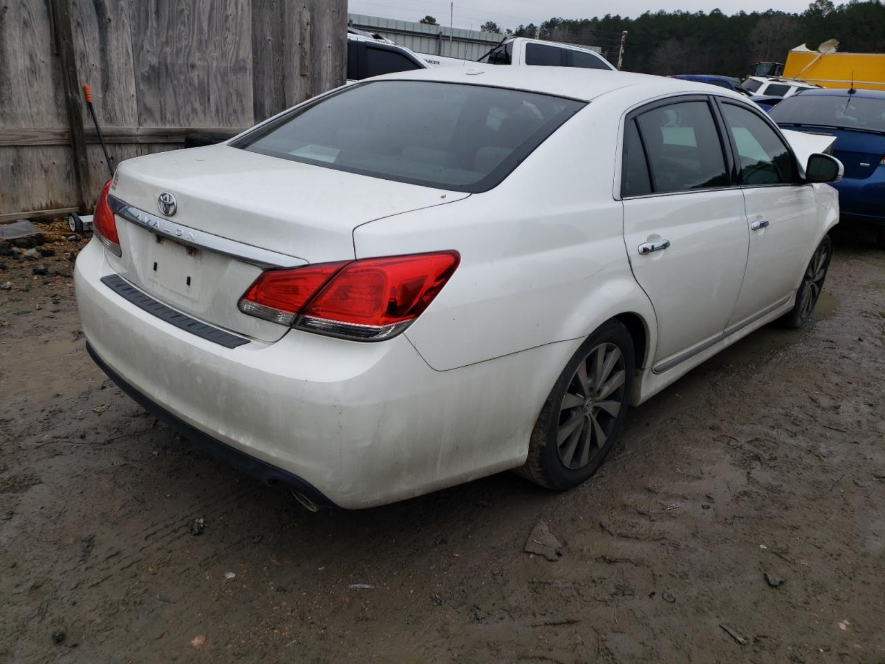 Photo 4 from auction – 2011 TOYOTA AVALON BAS with VIN 4T1BK3DB3BU439605