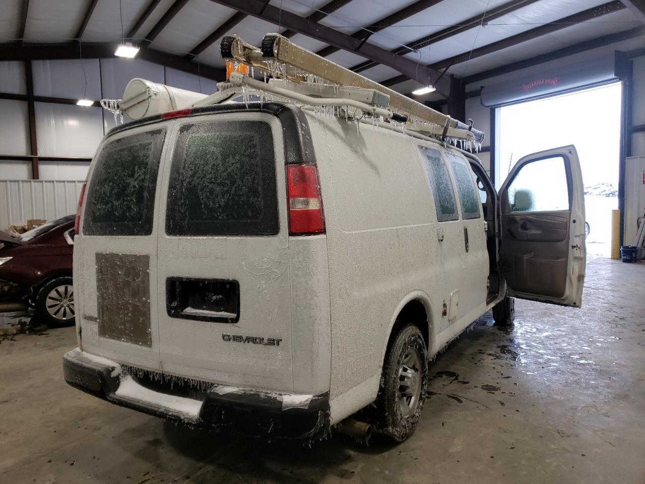 Photo 4 from auction – 2006 CHEVROLET EXPRESS G2 with VIN 1GCGG25V461232145