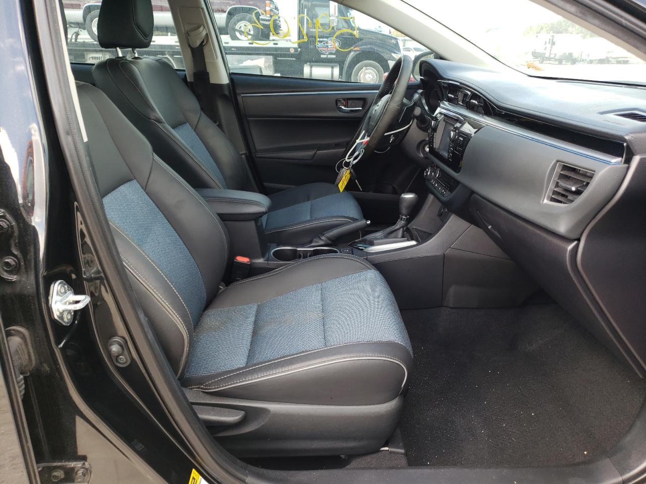 Photo 5 from auction – 2014 TOYOTA COROLLA L with VIN 2T1BURHE0EC051125
