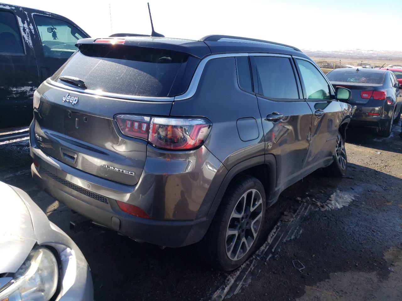 Photo 4 from auction – 2018 JEEP COMPASS LI with VIN 3C4NJDCB2JT264834