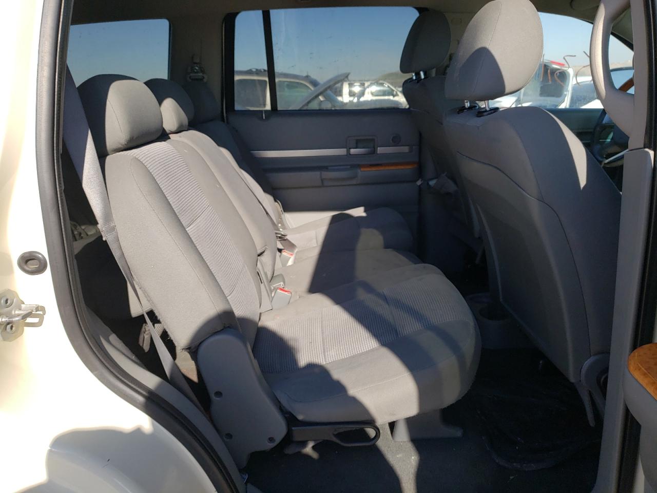Photo 6 from auction – 2008 CHRYSLER ASPEN LIMI with VIN 1A8HW58N38F107978