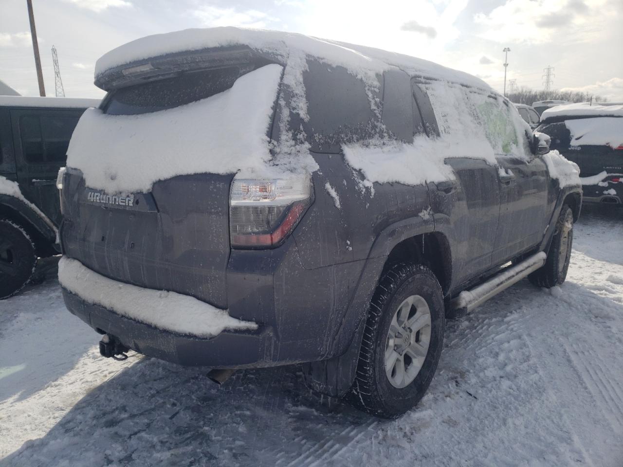 Photo 4 from auction – 2015 TOYOTA 4RUNNER SR with VIN JTEBU5JR9F5240081