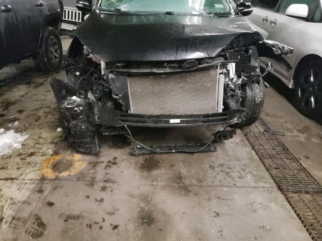 Photo 9 from auction – 2017 KIA SORENTO EX with VIN 5XYPH4A57HG287156