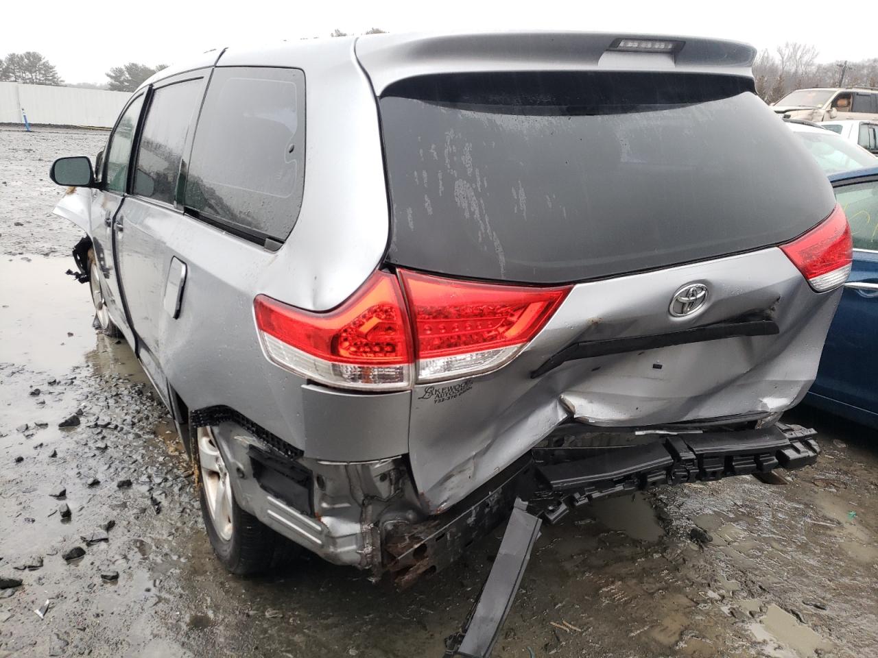 Photo 3 from auction – 2012 TOYOTA SIENNA with VIN 5TDZK3DC7CS264339