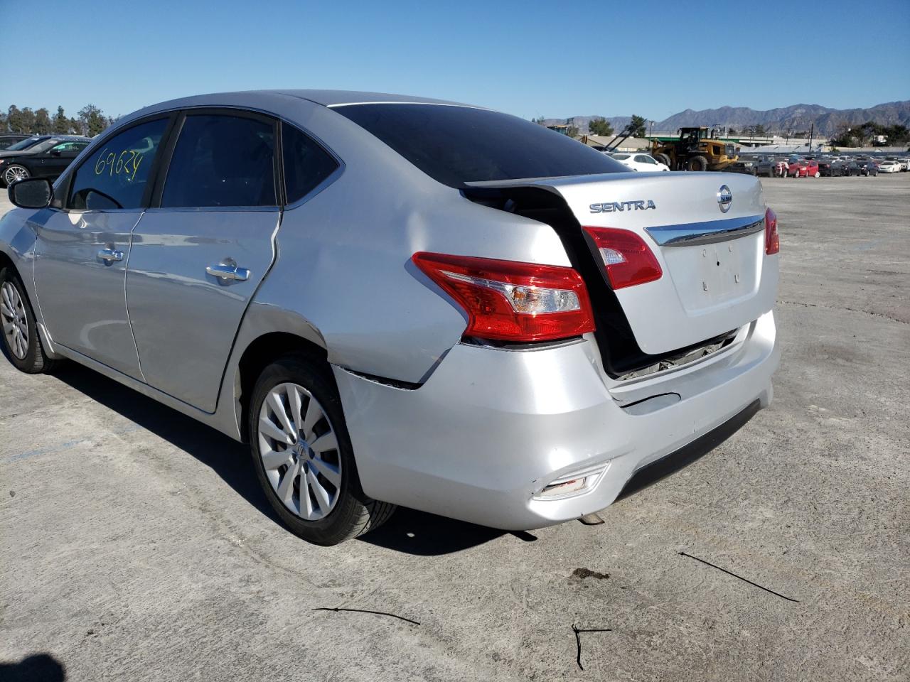 Photo 9 from auction – 2016 NISSAN SENTRA S with VIN 3N1AB7AP6GL682692