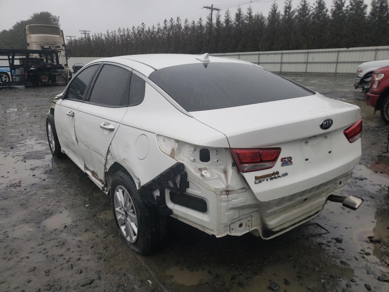 Photo 3 from auction – 2018 KIA OPTIMA LX with VIN KNAGT4L35J5216673