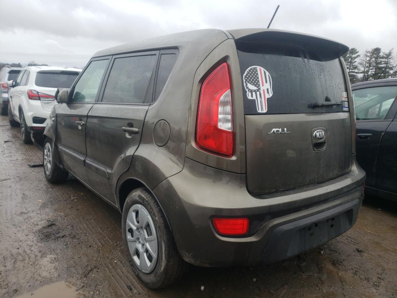 Photo 3 from auction – 2013 KIA SOUL with VIN KNDJT2A57D7530822