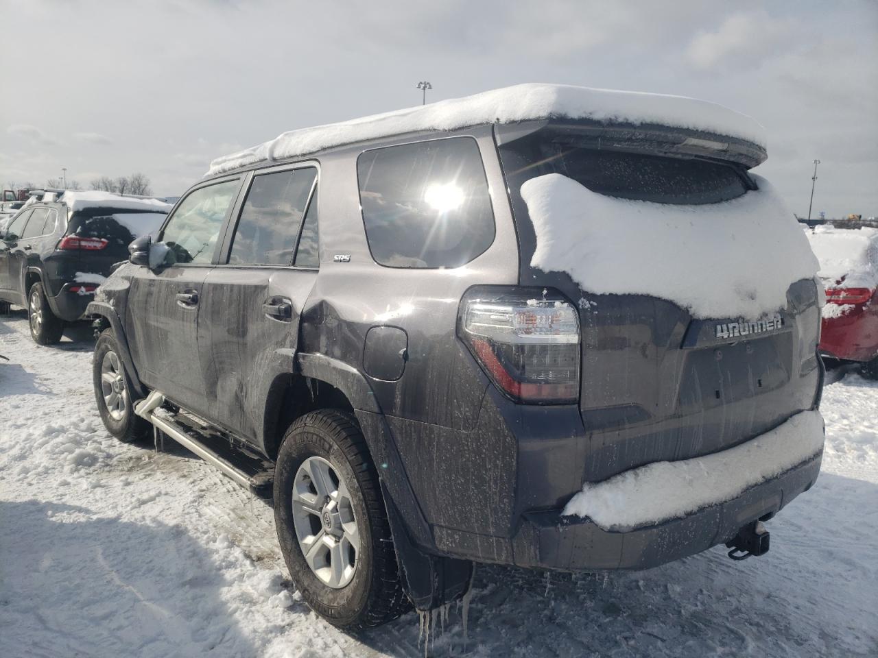 Photo 3 from auction – 2015 TOYOTA 4RUNNER SR with VIN JTEBU5JR9F5240081