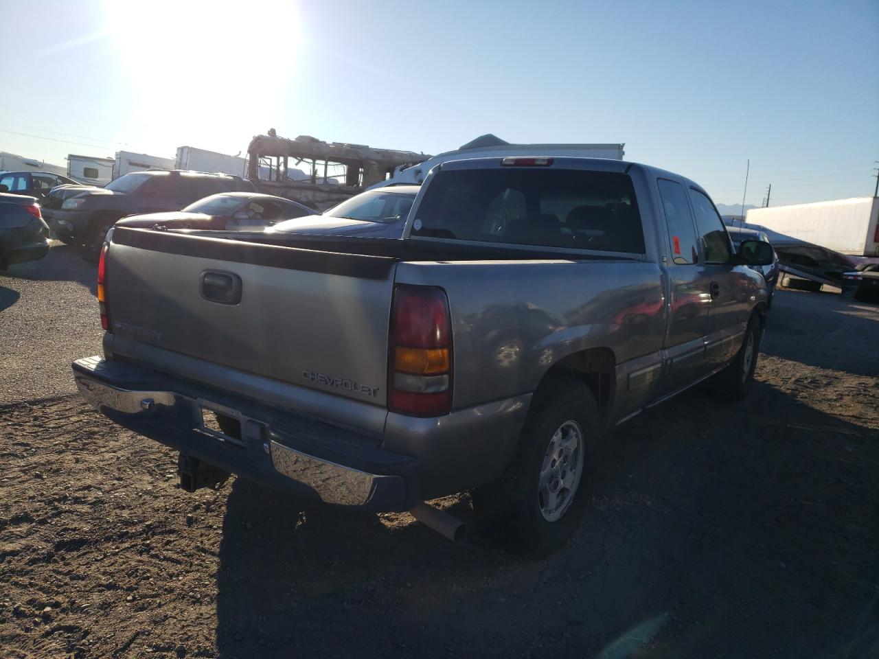 Photo 4 from auction – 2001 CHEVROLET SILVERADO with VIN 2GCEC19T411206430