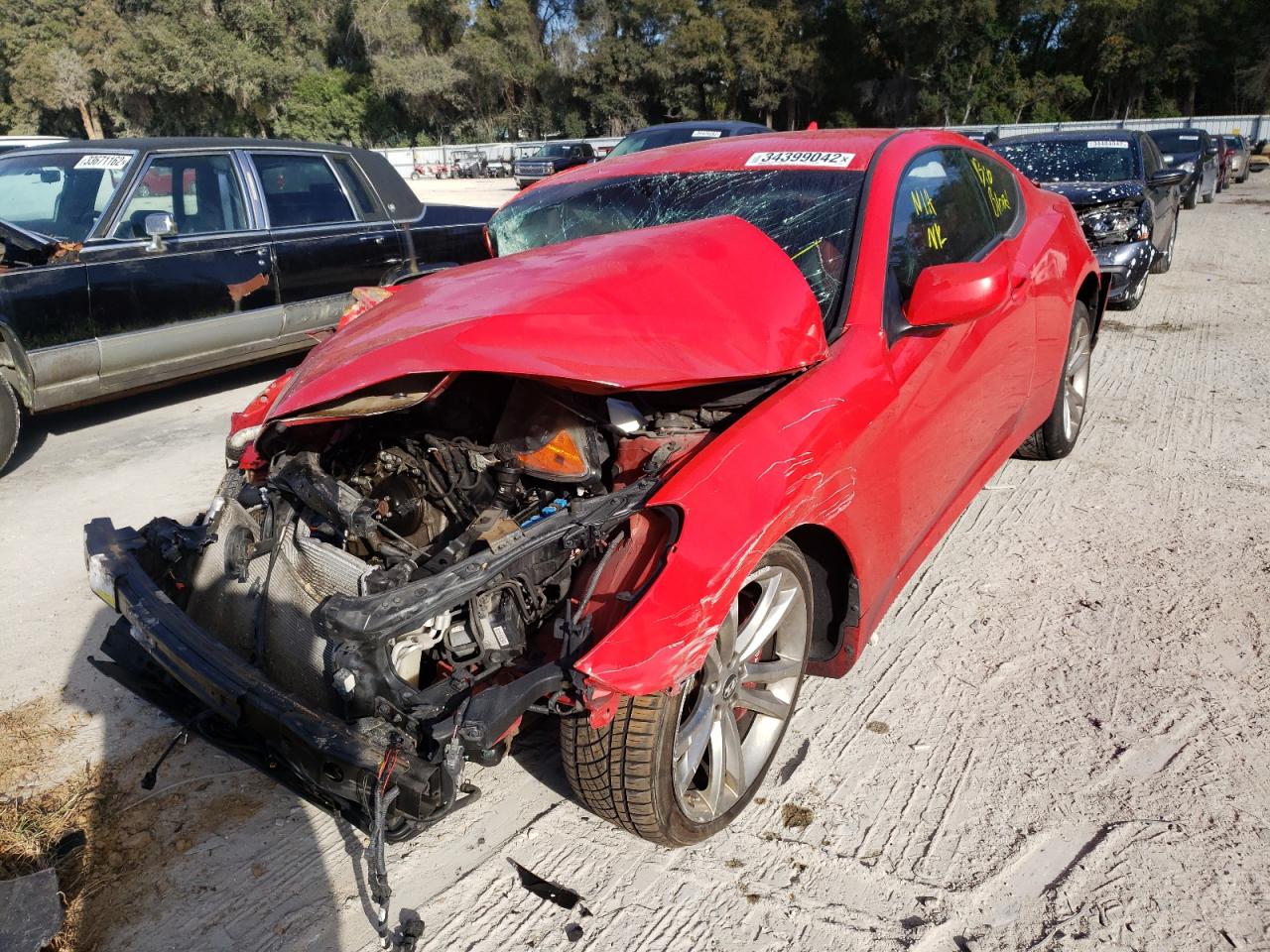 Photo 2 from auction – 2011 HYUNDAI GENESIS CO with VIN KMHHU6KH8BU050780