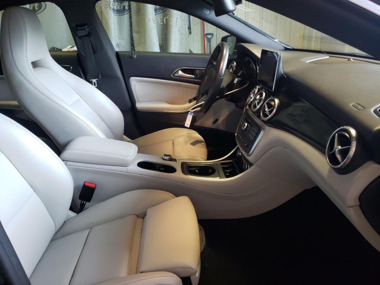 Photo 5 from auction – 2016 MERCEDES-BENZ CLA 250 with VIN WDDSJ4EB4GN363024
