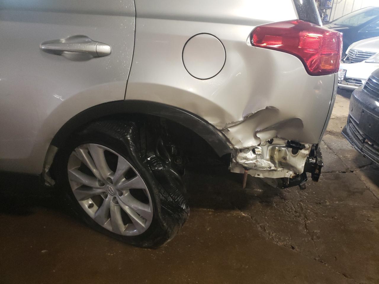 Photo 9 from auction – 2013 TOYOTA RAV4 LIMIT with VIN 2T3DFREV3DW097320