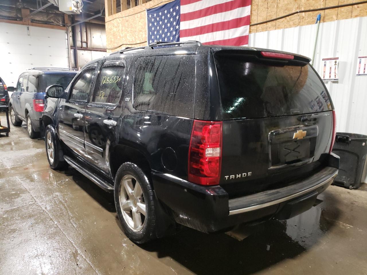 Photo 3 from auction – 2013 CHEVROLET TAHOE K150 with VIN 1GNSKCE02DR378908