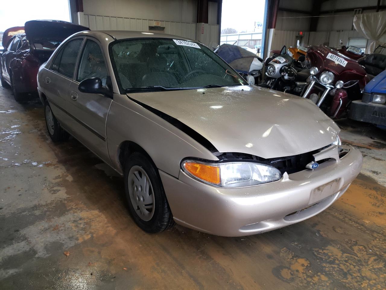 FORD ESCORT LX 1998 with VIN 1FAFP10P1WW239884 - Photo from auction