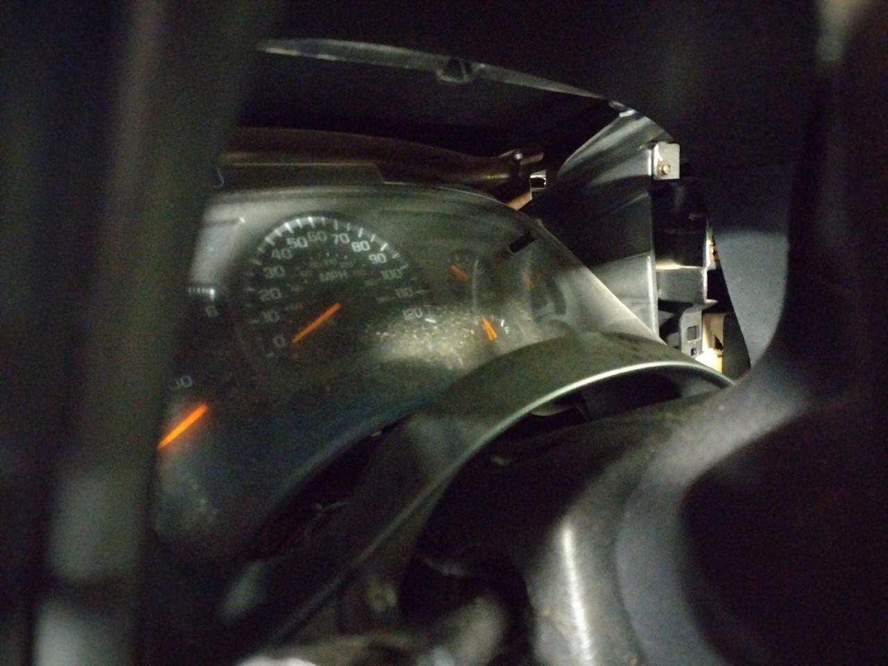 صورة رقم 8 من المزاد - 2003 CHEVROLET SILVERADO مع VIN 1GCHK23U03F100771