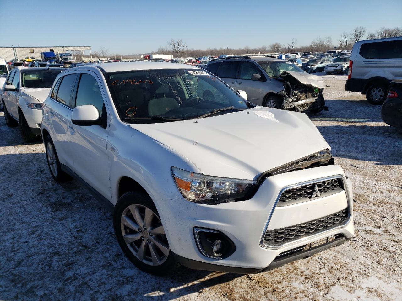 MITSUBISHI OUTLANDER 2013 with VIN 4A4AP4AU0DE019643 - Photo from auction