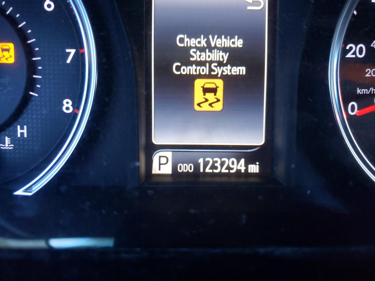 Photo 8 from auction – 2016 TOYOTA CAMRY LE with VIN 4T1BF1FK2GU506515