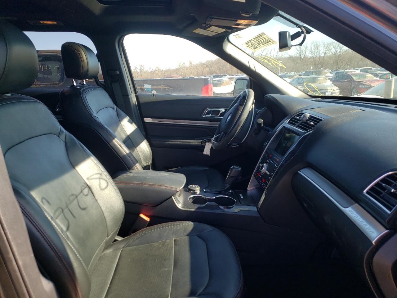 Photo 5 from auction – 2017 FORD EXPLORER S with VIN 1FM5K8GT5HGE31298