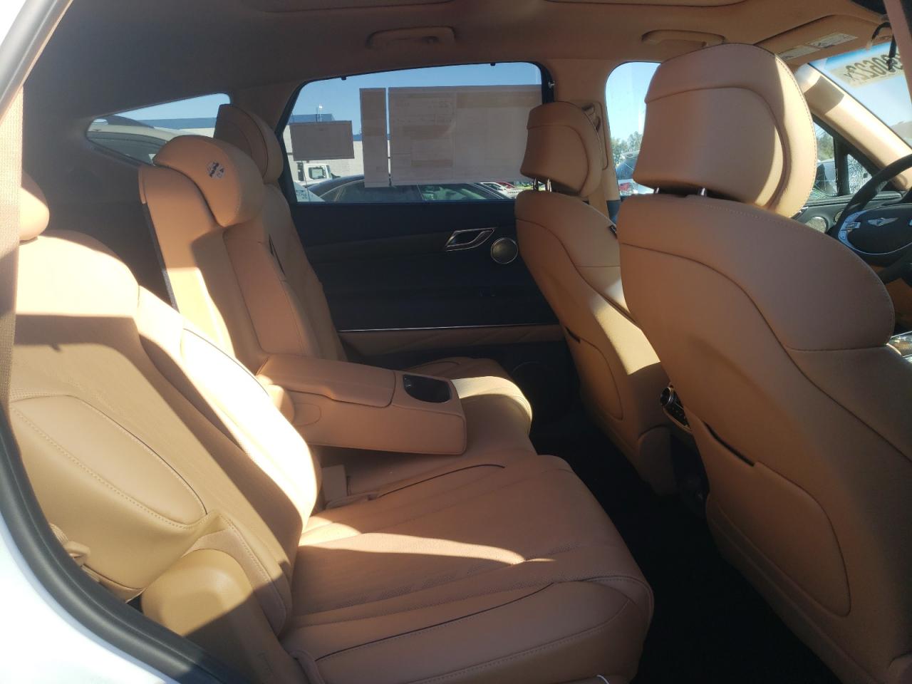 Photo 6 from auction – 2022 GENESIS GV80 BASE with VIN KMUHBDSB9NU077157