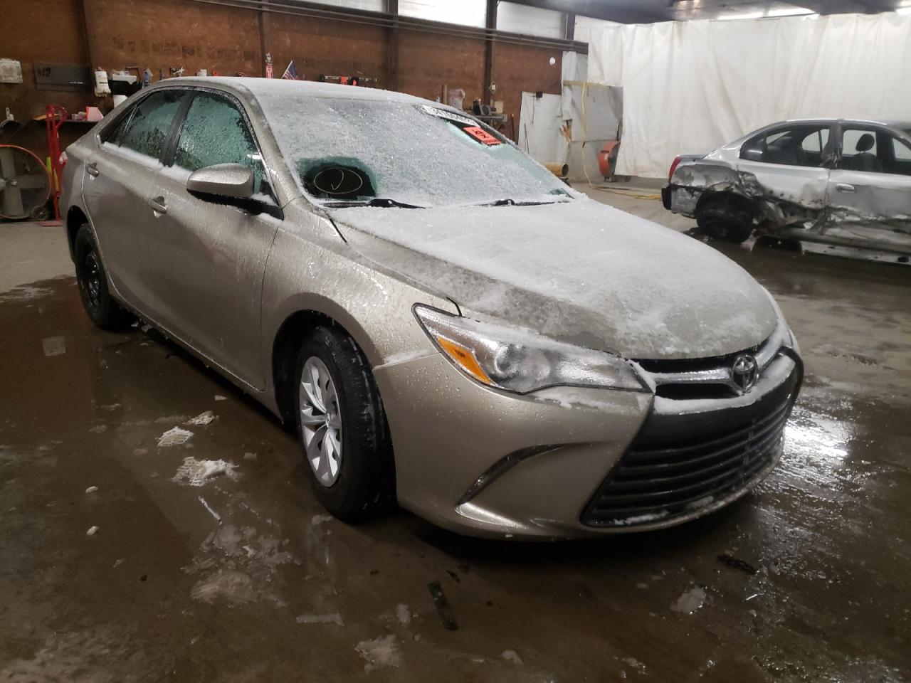 TOYOTA CAMRY LE 2015 with VIN 4T4BF1FK1FR485368 - Photo from auction