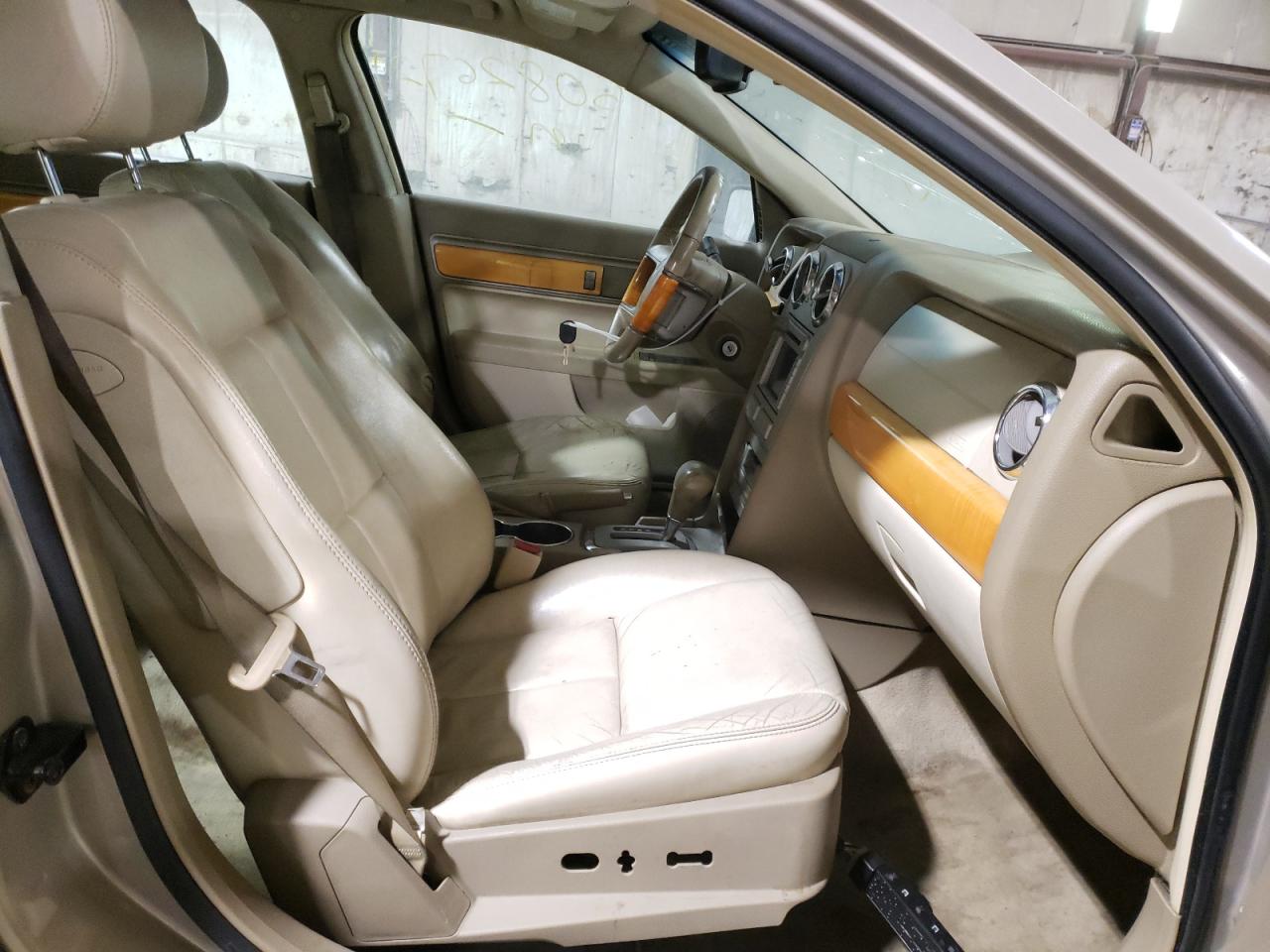 Photo 5 from auction – 2006 LINCOLN ZEPHYR with VIN 3LNHM26186R654199