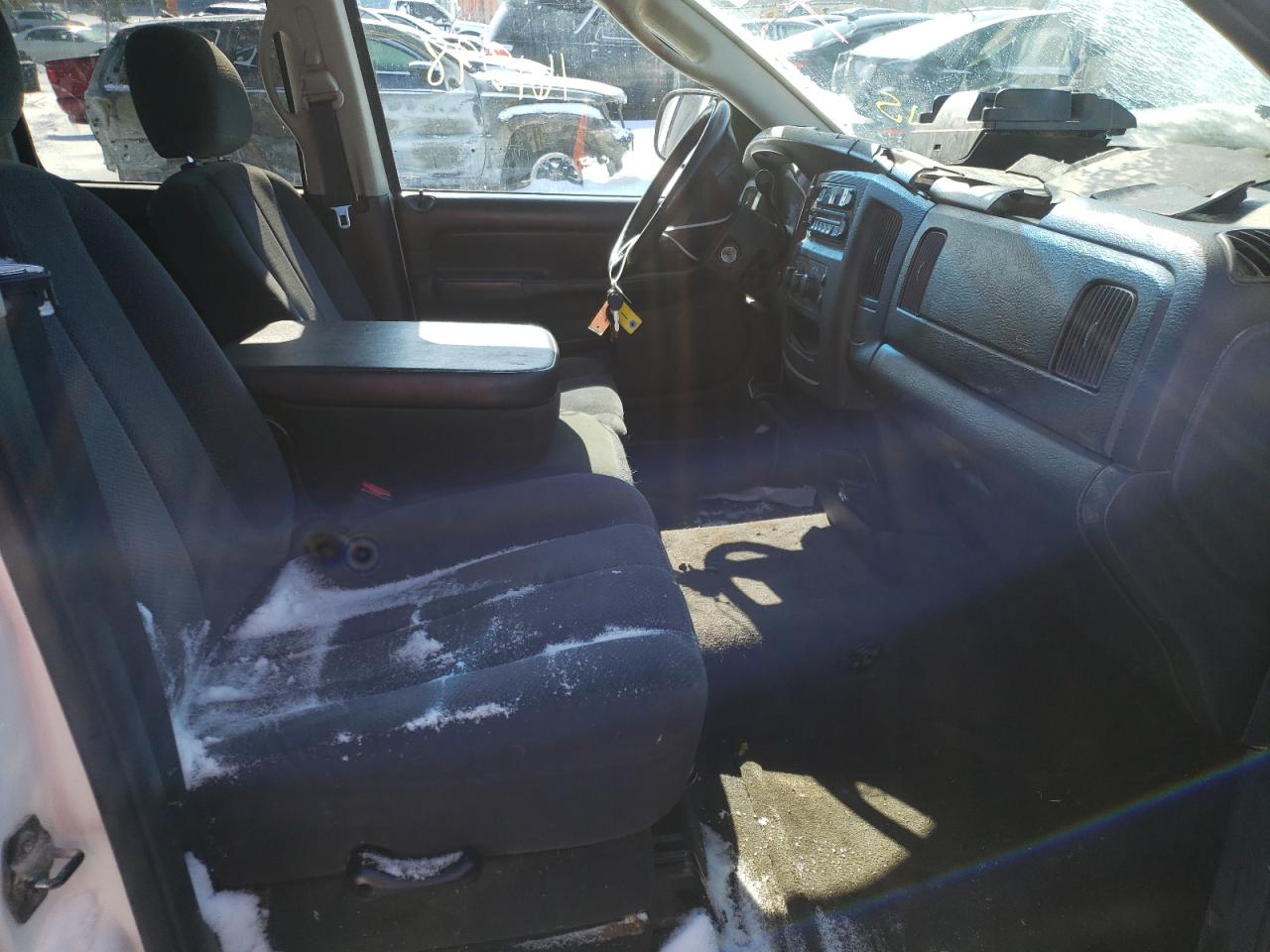 Photo 5 from auction – 2002 DODGE RAM 1500 with VIN 3B7HA18N92G105687